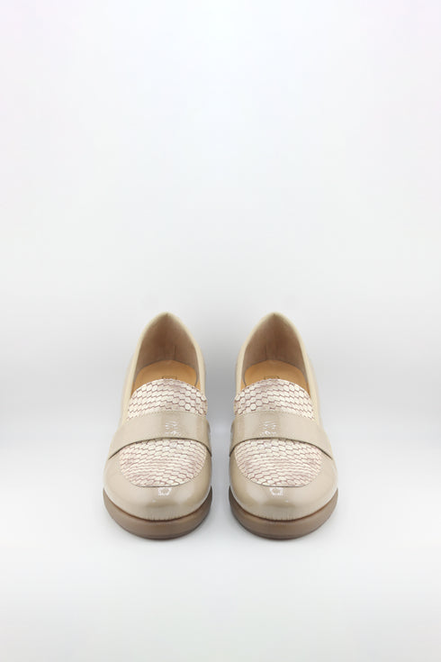 DFC Relax Wedge Loafer with Textured Finish